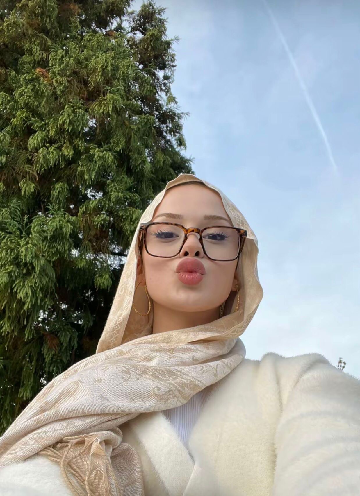 Tekman Tutkulu Sevgili Bayan Escort Ceyda